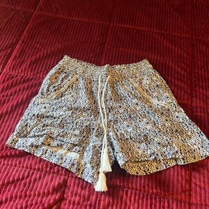 Briggs New York High Waist Black and White Shorts